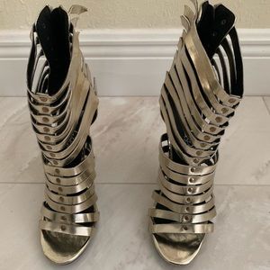 Wild Rose Heels size 7.5